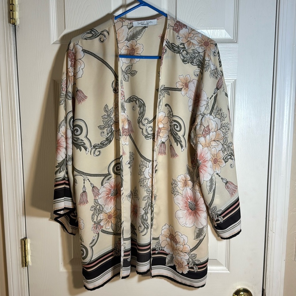 Sweet rain‎ kimono cover up sheer peach/cream floral beach resortwear oversized